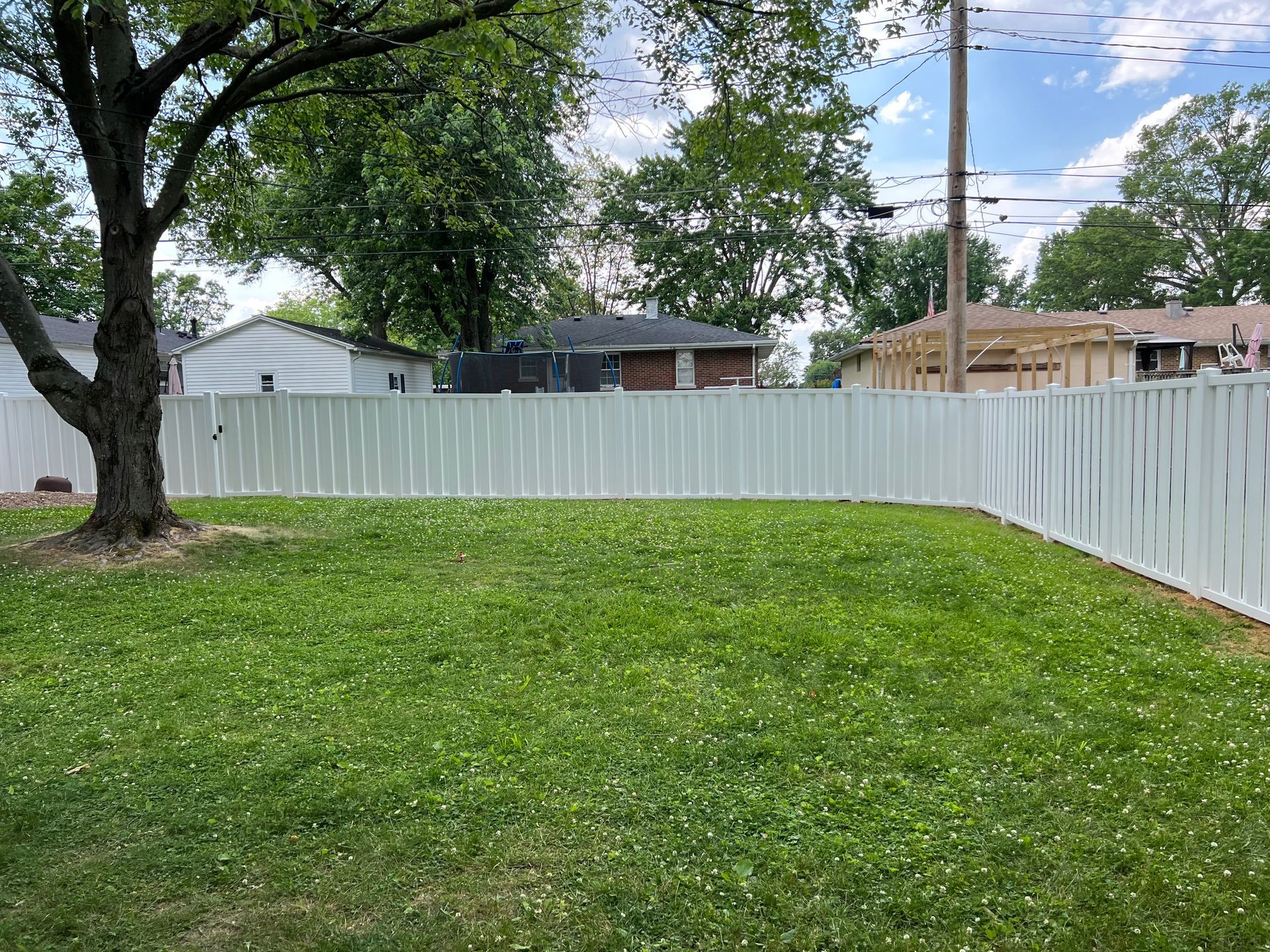 vinyl fencing